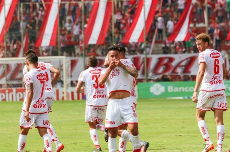 Gómez: 