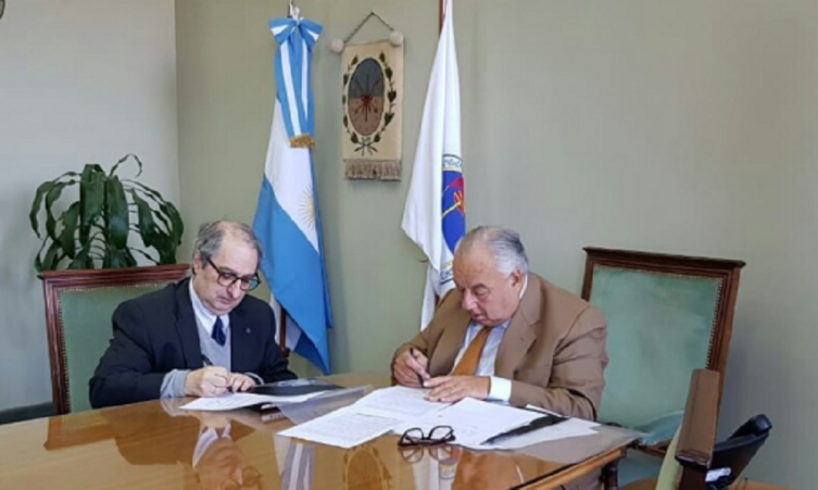 Se firmó convenio entre la Corte Suprema y la Universidad Católica 