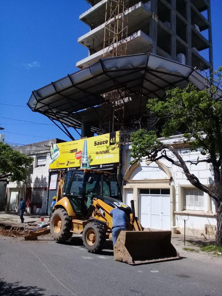 El municipio clausuró una obra en Hipólito Yrigoyen 3200