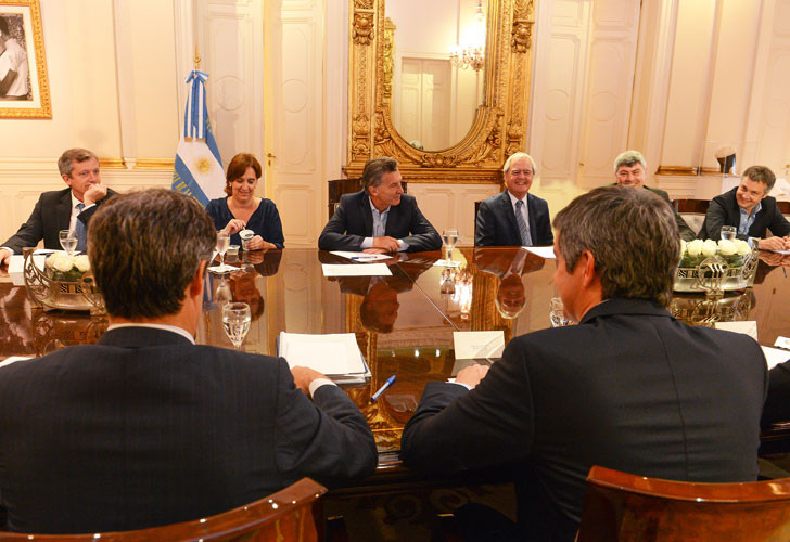 Macri reúne a su Gabinete y delinea estrategias con Dujovne