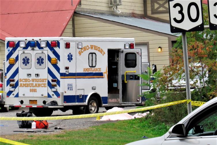 Un choque con una limusina que se dirigía a una boda dejó 20 muertos en el estado de NY.