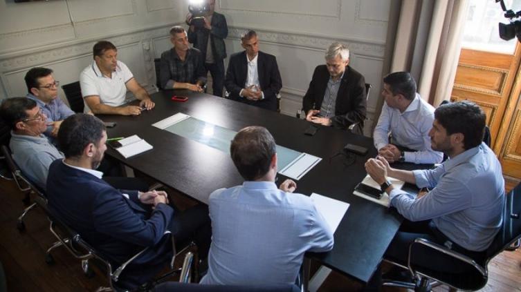 Se viene el clásico: hay dos fechas y tres canchas posibles