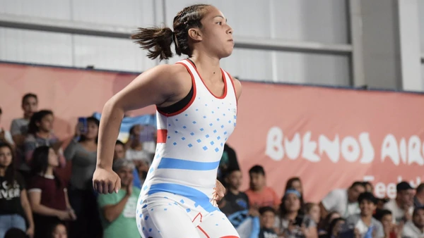 Linda Machuca obtuvo una medalla de plata para Argentina en lucha
