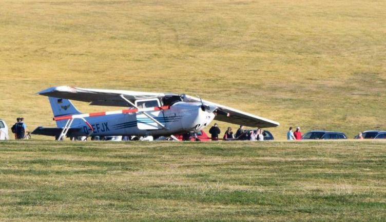 Tres muertos al estrellarse un avión pequeño sobre una multitud en Alemania
