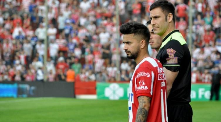 Rodrigo Gómez está en dudas para enfrentar al Bicho de la Paternal 