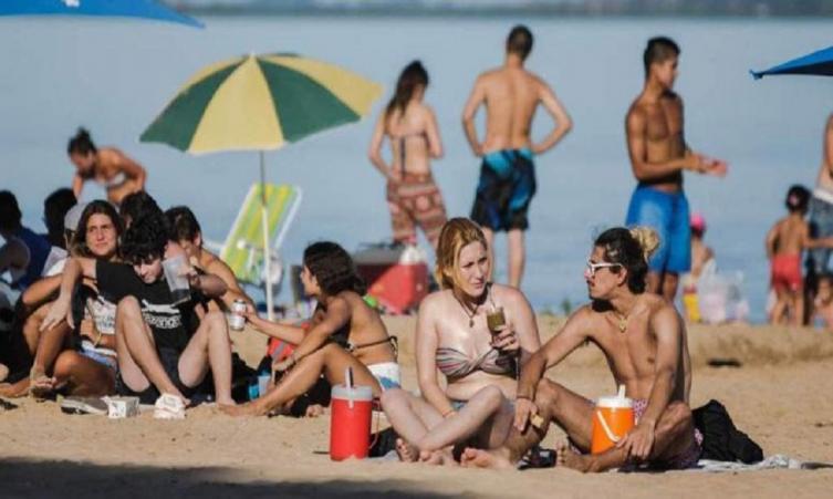 Piden habilitar zonas para la práctica de deportes y juegos de recreación náuticos  