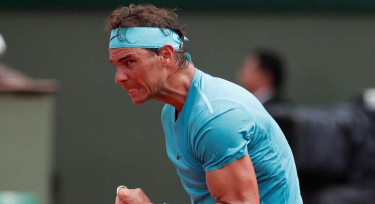 Nadal vuelve para defenderse del ataque de Novak Djokovic en la batalla por el número uno