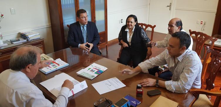 Entregó la provincia a Naré y el SAMCO San Justo 