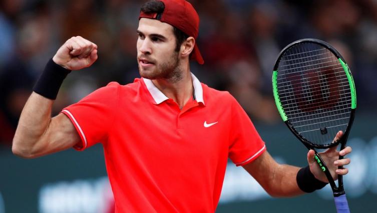 Sorpresa en el Masters 1000 de París: Khachanov arrasó con el número 5 del mundo