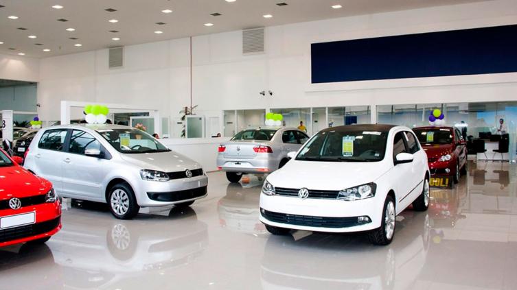 Advierten que es el peor momento del año en la venta de autos