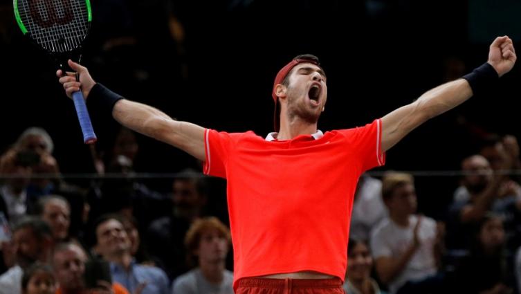 Karen Khachanov dio el batacazo ante Novak Djokovic y es el campeón de París