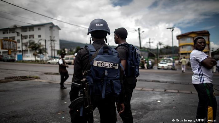 Camerún: separatistas secuestraron a 79 estudiantes