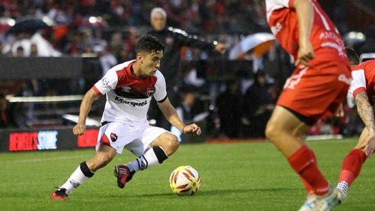 Con Torres desgarrado, De Felippe ya planea el equipo ante Defensa y Justicia