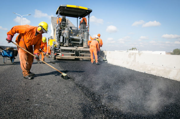La construcción cayó un 4,2%, la peor baja en más de un año y medio