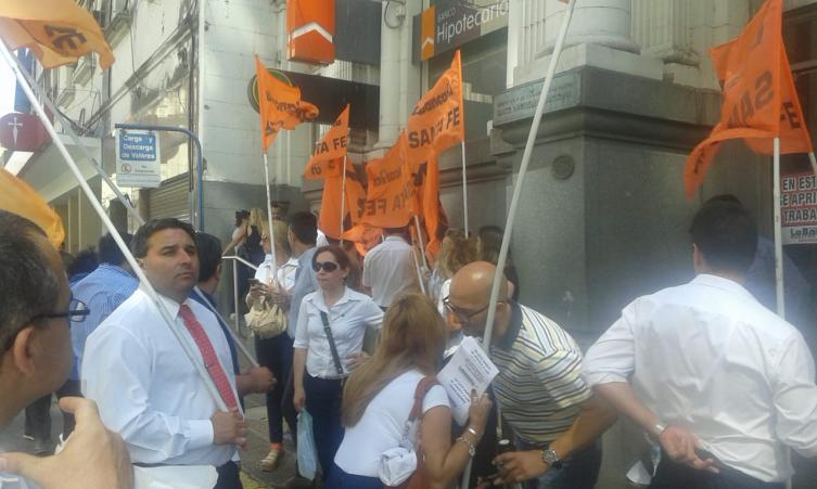 Protesta de empleados del Banco Hipotecario