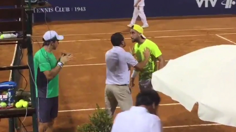 La fuerte discusión entre Berlocq y Argüello: 