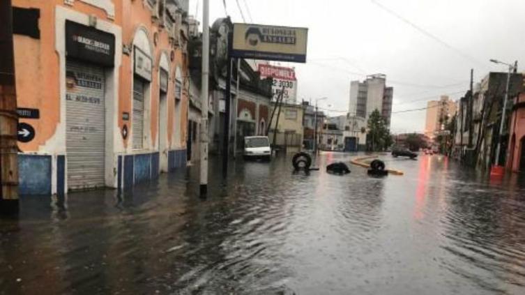 En 7 horas llovió lo mismo que en lo que va de noviembre