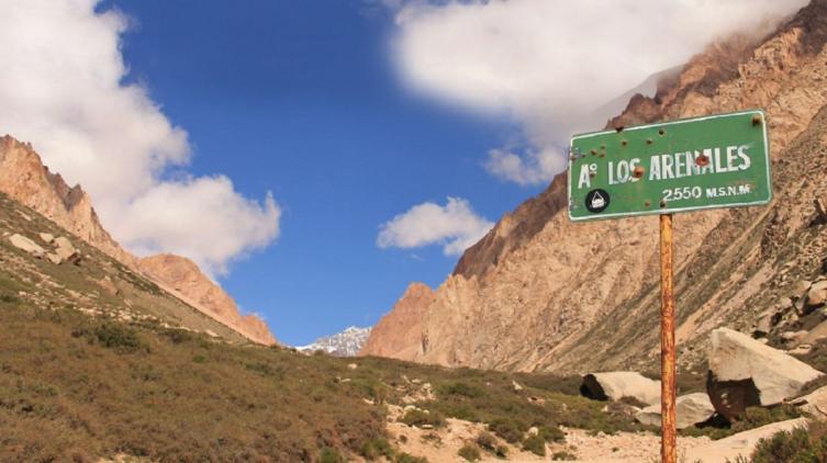 Encuentran muertos a dos andinistas en plena montaña en Mendoza