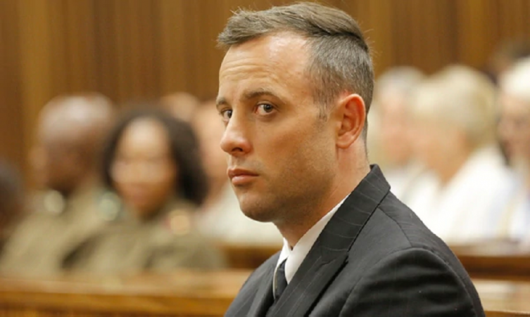 Pistorius, condenado por asesinato, abandonó la cárcel por 
