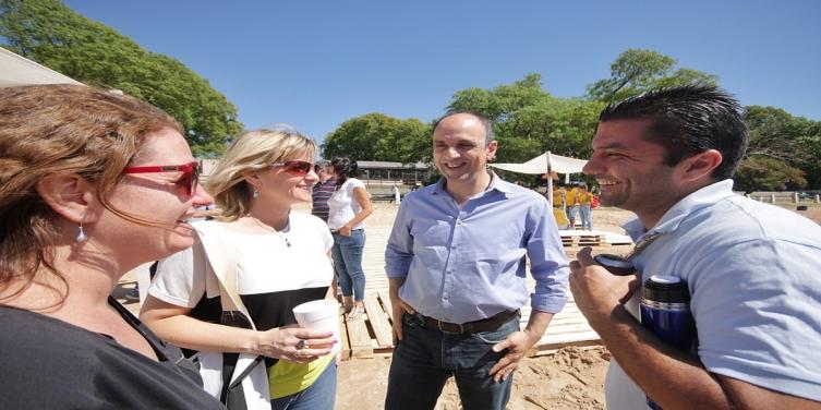 Corral: “Hoy estamos habilitando las playas” 