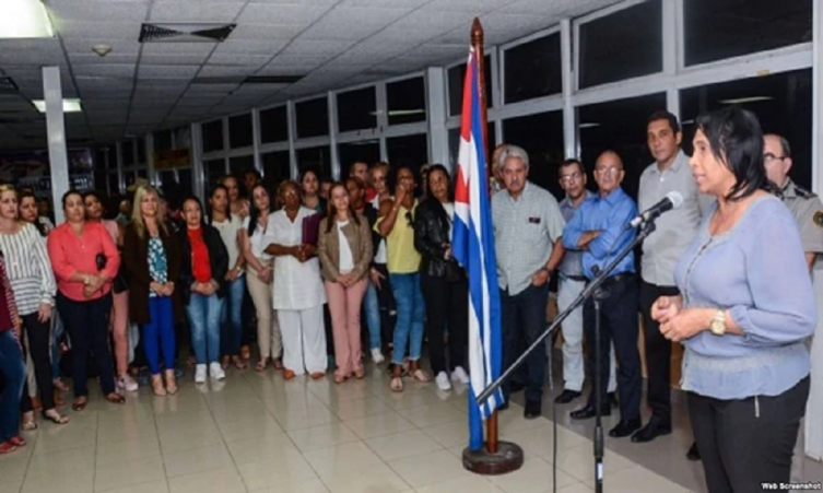 El régimen cubano sacó de Brasil al primer grupo de médicos tras los dichos de Bolsonaro