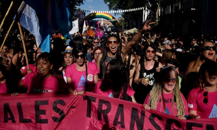 Detienen a dos jóvenes que planeaban un atentado terrorista en la Marcha del Orgullo Gay