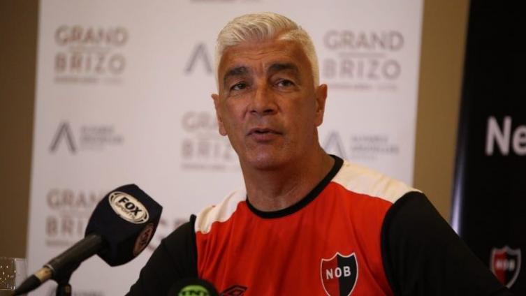 De Felippe suena con fuerza en Colón: ¿se va de Newell ´s en diciembre?