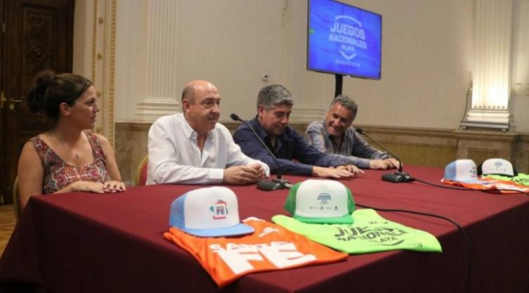 Se presentaron los Juegos Nacionales de Playa