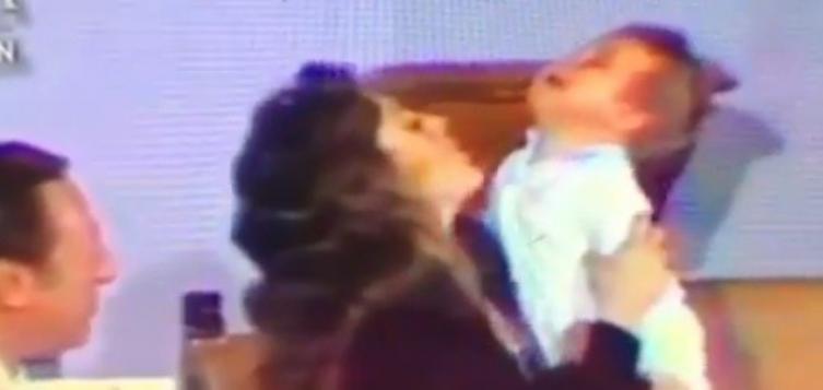 El blooper de Cristian Castro bebé que Verónica Castro publicó en redes sociales y es furor
