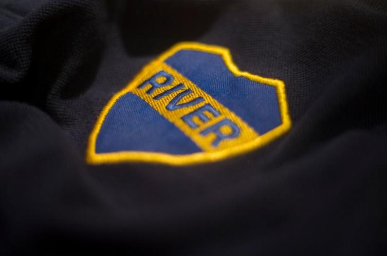 El club se llama River, pero tiene los colores de Boca