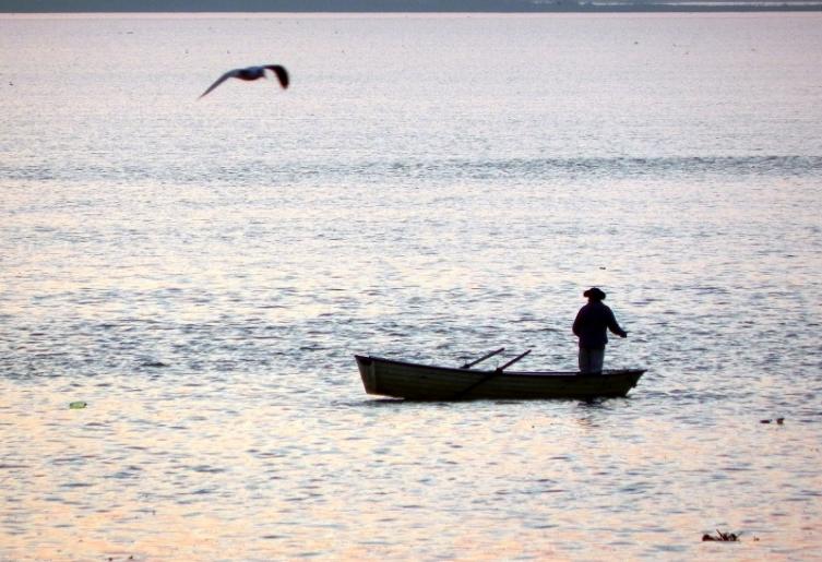 La provincia convocó a una audiencia pública de pesca