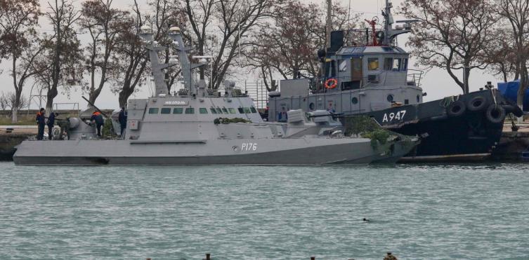 Ucrania teme una invasión de Rusia y cierra su frontera a rusos de entre 16 y 60 años