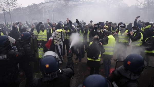 La violencia vuelve al centro de París