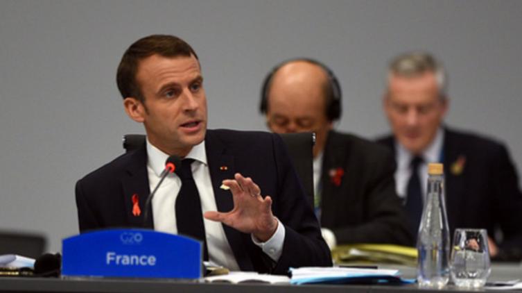 Macron: “Los que destrozan París no quieren cambios, quieren caos”