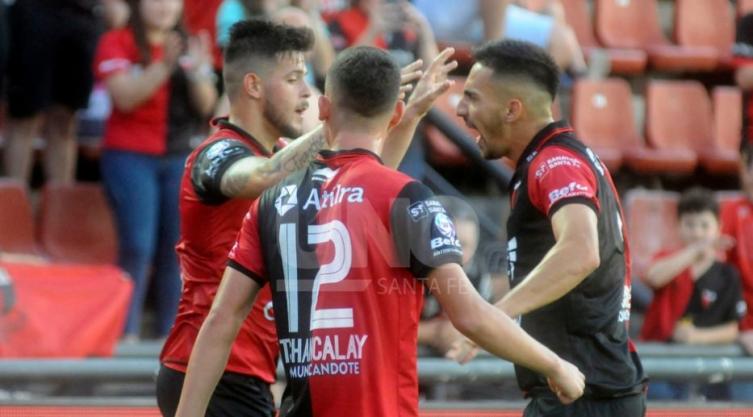 Colón es el equipo que más empates tiene en la Superliga