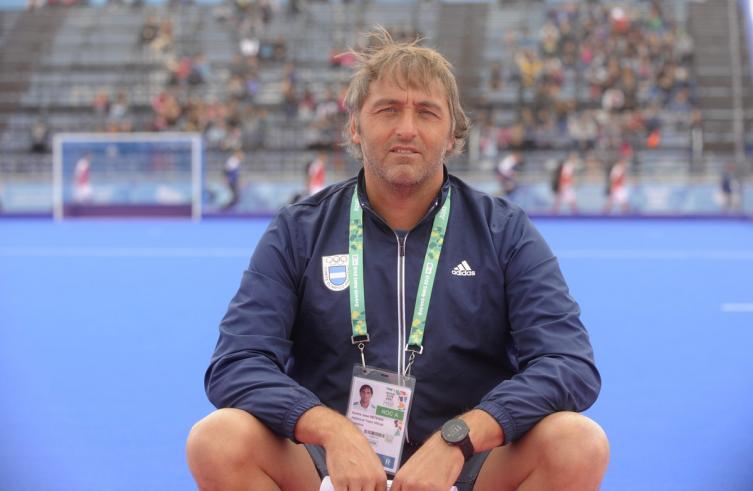 Echaron a Corradini y Retegui volverá ser el técnico de las Leonas