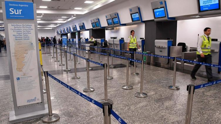Los pilotos paran el jueves y viernes y no habrá vuelos en todo el país