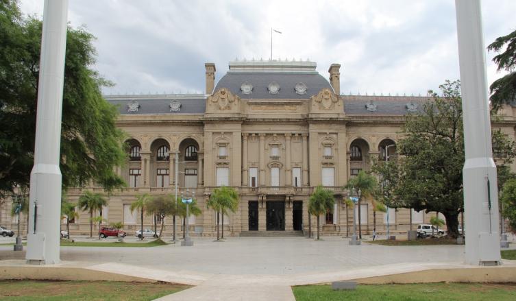 La provincia declara asueto el 24 y el 31 de diciembre  