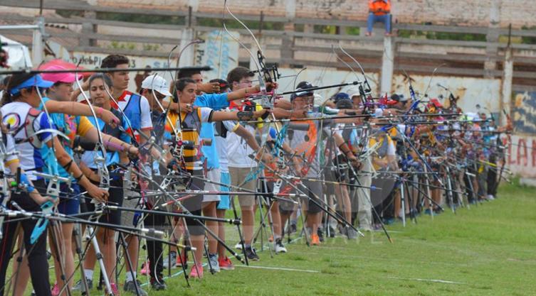 Santotomesinos se destacaron en la final del Nacional de tiro con arco