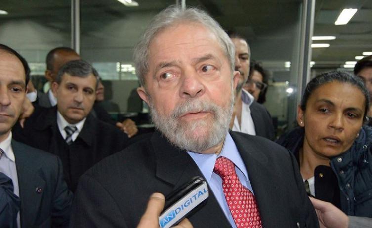 Lula seguirá en prisión