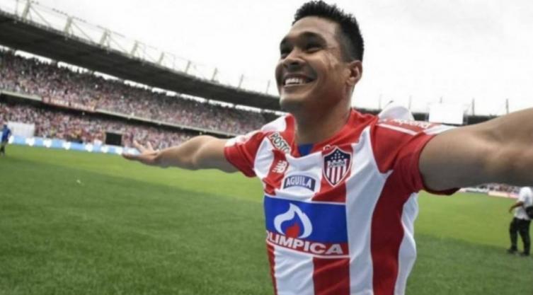 Colón competiría por tener a Teo Gutiérrez entre sus lineas
