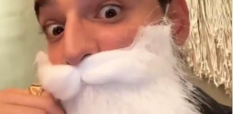 Como Papá Noel: Maluma repartió regalos entre los chicos pobres colombianos