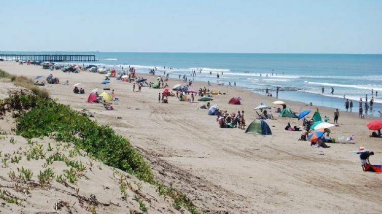 Necochea: Una camioneta atropelló y mató a un nene que jugaba en la playa