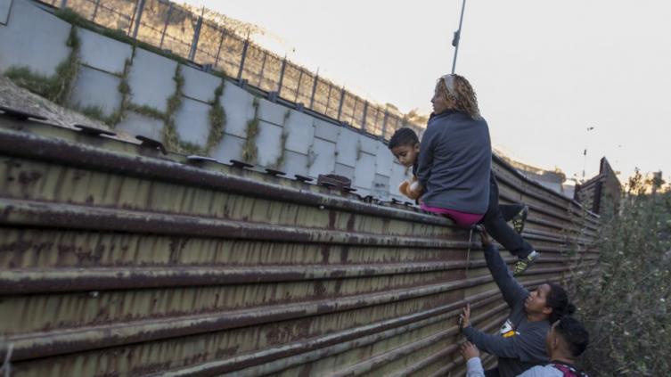 Murió otro niño migrante bajo custodia de Estados Unidos