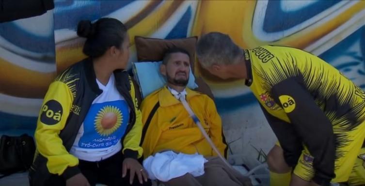 La conmovedora historia de un entrenador con esclerosis que le agradece al fútbol