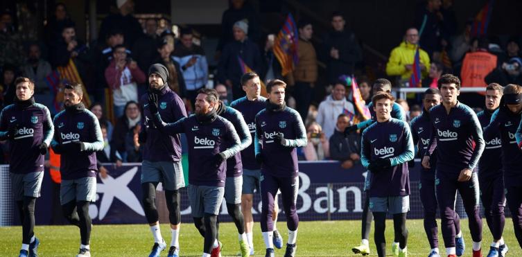 El golazo de Messi en la tradicional práctica a puertas abiertas del Barcelona