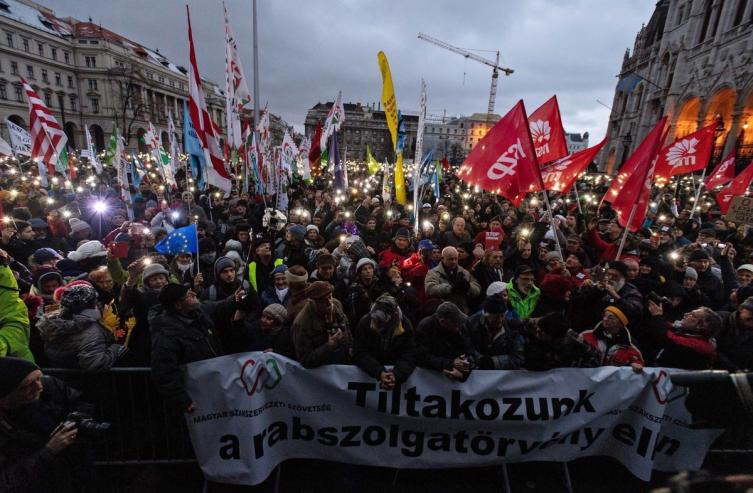 Marchas en Hungría contra las reformas conservadoras de Viktor Orbán