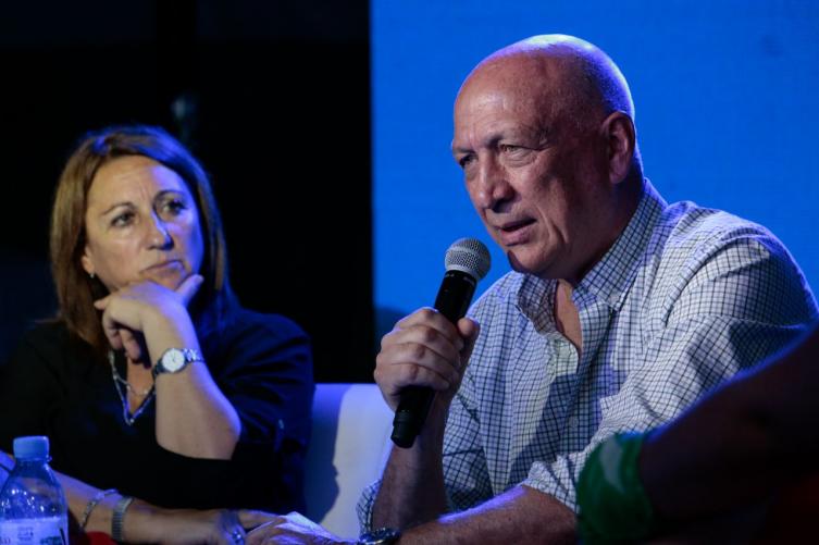 “Estamos pensando en los próximos 12 años de gobierno de Santa Fe