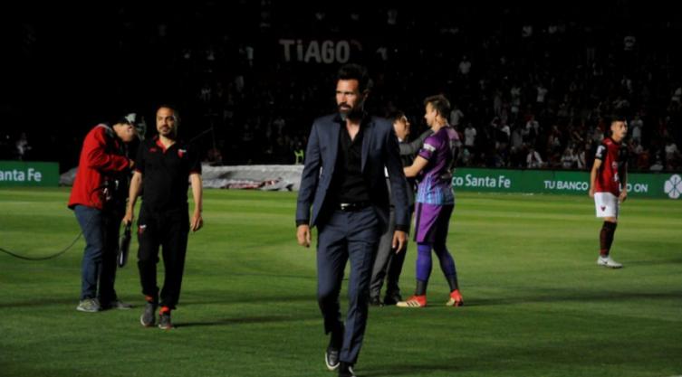 Colón enfrentará a Eduardo Domínguez  en un amistoso en Uruguay