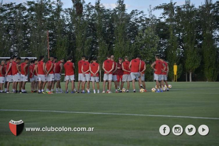 Colón viaja 3 días a Paysandú para enfrentar al equipo de Domínguez